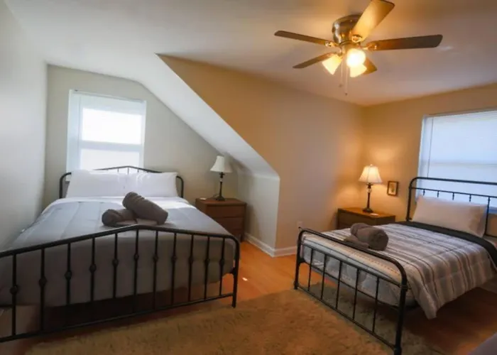 Holiday home Close To * Charming Xl Cape Cod * Airport