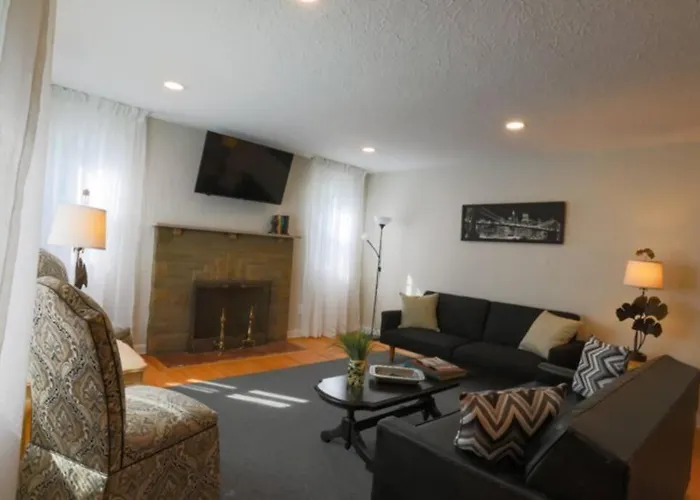 Holiday home Close To * Charming Xl Cape Cod * Airport