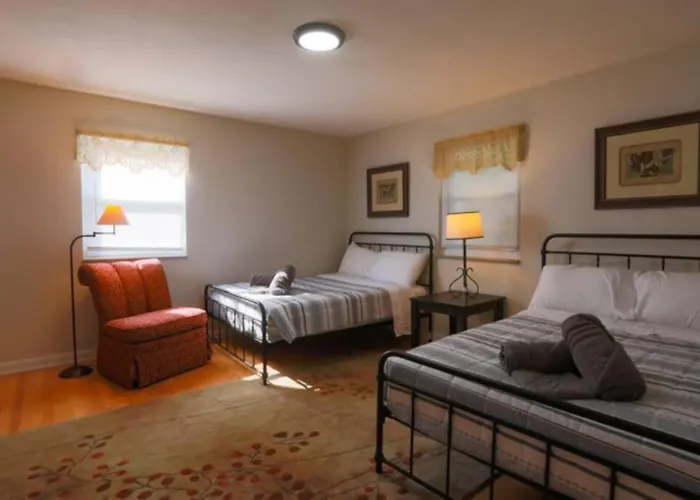 Close To * Charming Xl Cape Cod * Airport