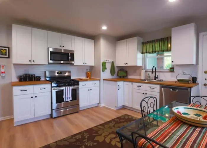 Close To * Charming Xl Cape Cod * Airport Holiday home Pittsburgh